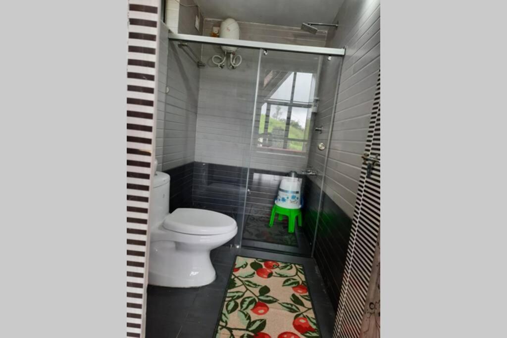 Farmstay In ചില്ലുകൂടാരം At Les Domki Et Al. Vagamon Eksteriør bilde